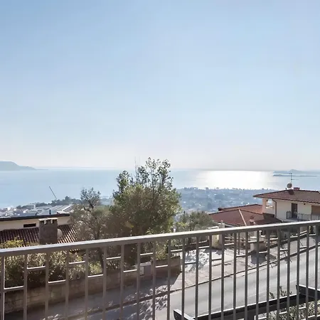 Virgilio Yellow Appartement