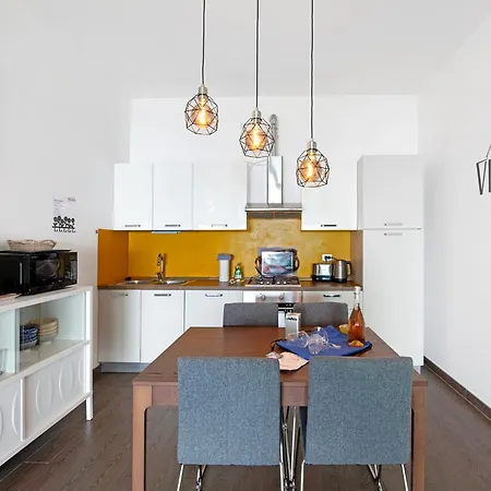Apartamento Virgilio Yellow *