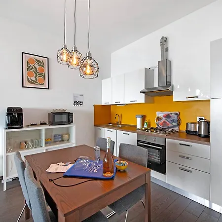 Apartamento Virgilio Yellow