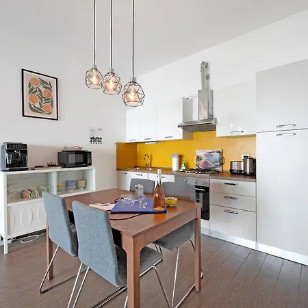 Apartamento Virgilio Yellow *